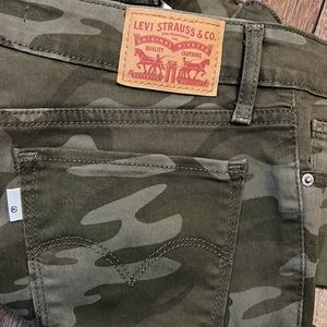 Levi’s skinny camo jeans